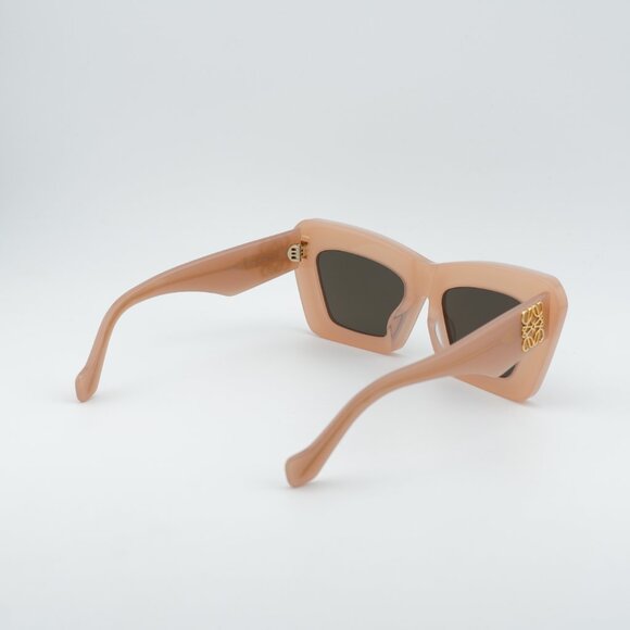 Loewe LW40145F 72E Sunglasses Shiny Pink Cat Eye Frame, Brown Lenses main image 10